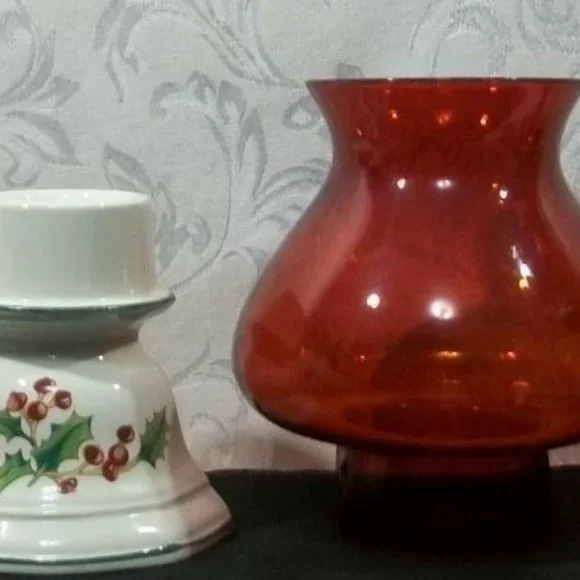 Vintage Christmas Pillar Lamp - Picture 3 of 3